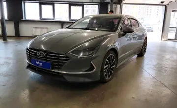 Hyundai Sonata 2019 года за 10 000 000 тг. в Астана фото 1