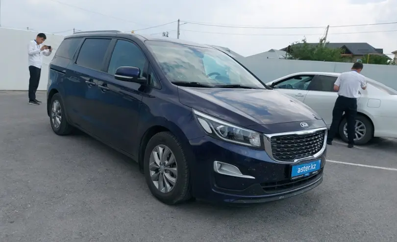 Kia Sedona 2019 года за 10 000 000 тг. в Шымкент фото 2