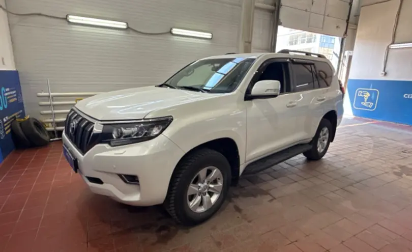 Toyota Land Cruiser Prado 2019 года за 20 000 000 тг. в Астана