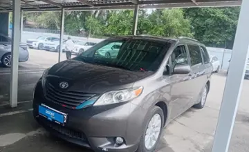 Toyota Sienna 2016 года за 10 600 000 тг. в Алматы фото 1