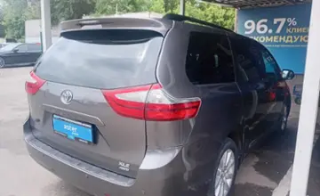 Toyota Sienna 2016 года за 10 600 000 тг. в Алматы