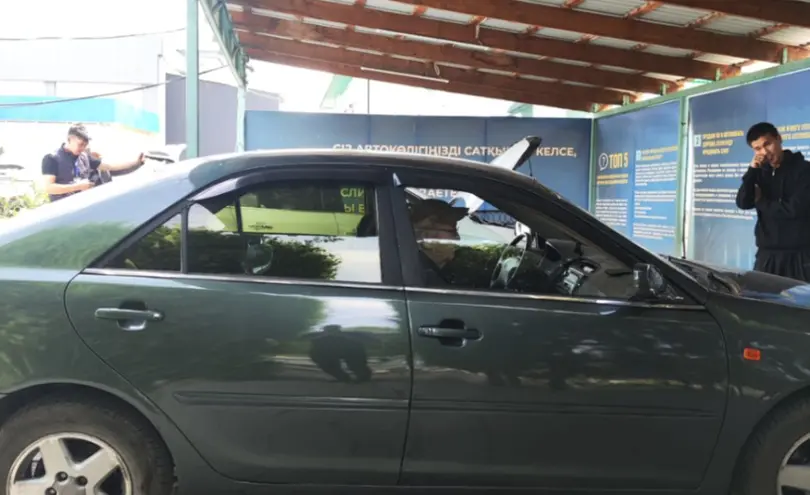 Toyota Camry 2004 года за 3 500 000 тг. в Талдыкорган фото 4
