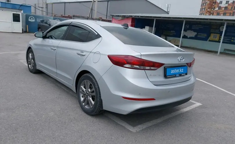 Hyundai Elantra 2018 года за 6 000 000 тг. в Шымкент фото 4