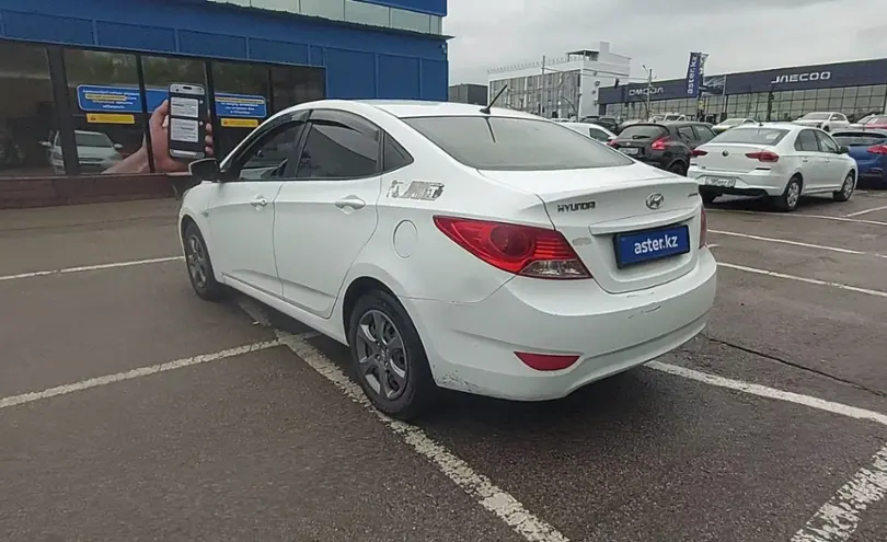 Hyundai Accent 2013 года за 4 000 000 тг. в Алматы фото 4