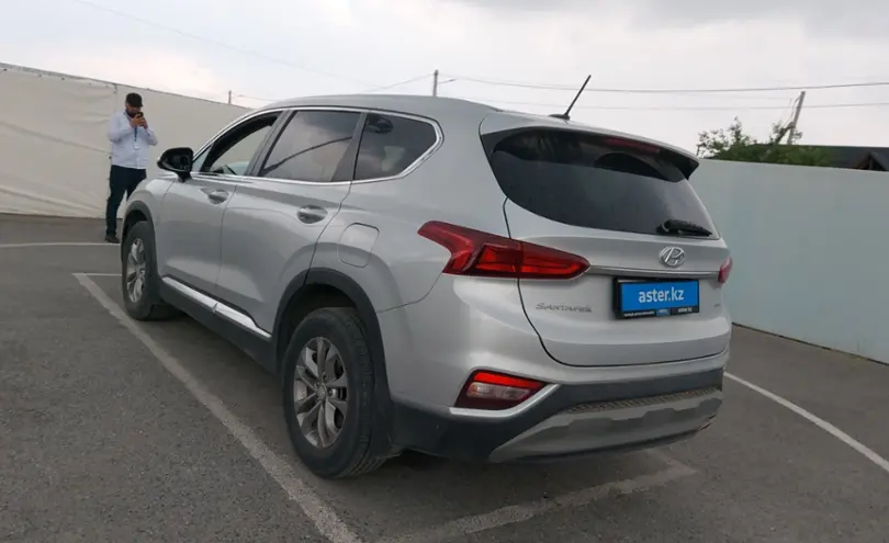 Hyundai Santa Fe 2019 года за 12 000 000 тг. в Шымкент фото 4