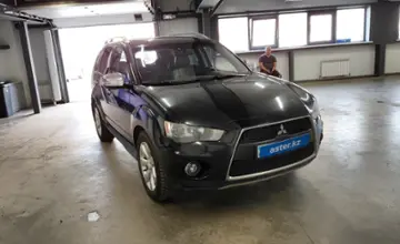 Mitsubishi Outlander 2010 года за 7 000 000 тг. в Астана фото 2