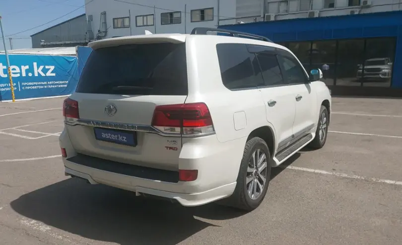 Toyota Land Cruiser 2020 года за 40 000 000 тг. в Алматы фото 3