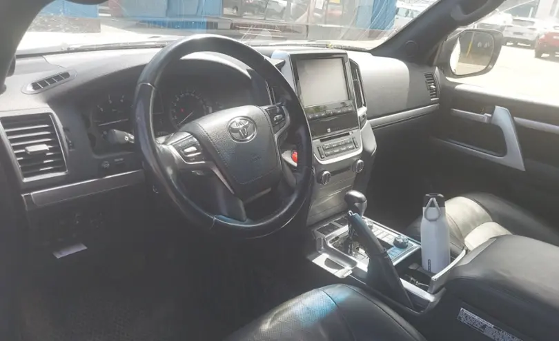 Toyota Land Cruiser 2020 года за 40 000 000 тг. в Алматы фото 5