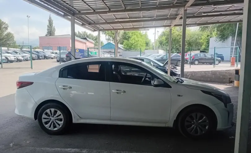 Kia Rio 2021 года за 7 000 000 тг. в Алматы фото 4