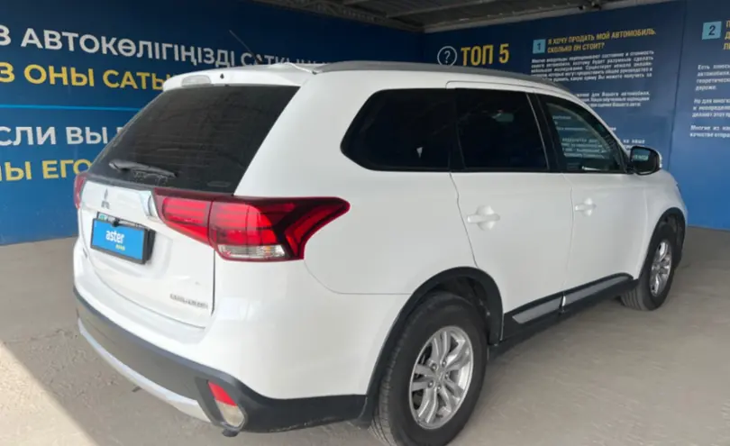 Mitsubishi Outlander 2015 года за 8 500 000 тг. в Алматы фото 5