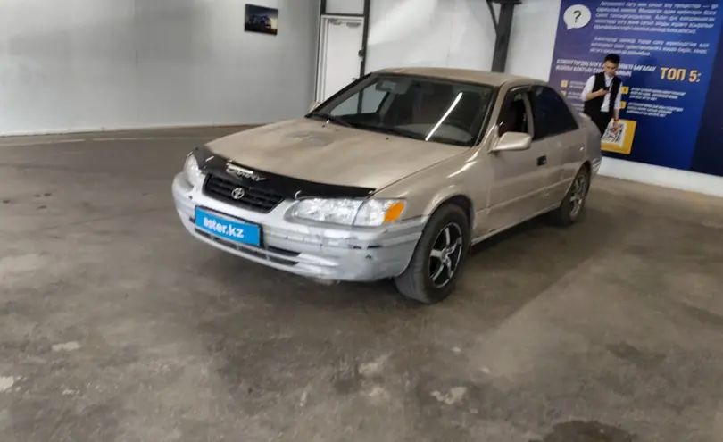 Toyota Camry 2001 года за 3 000 000 тг. в Астана