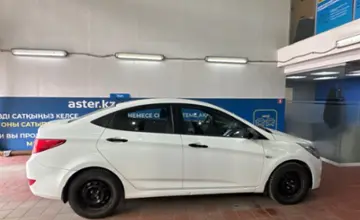 Hyundai Solaris 2015 года за 4 500 000 тг. в Астана фото 4