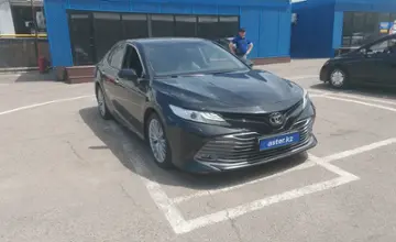 Toyota Camry 2018 года за 15 000 000 тг. в Алматы фото 2