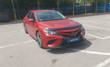 Toyota Camry 2019 года за 10 000 000 тг. в Алматы фото 2
