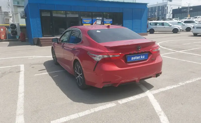 Toyota Camry 2019 года за 10 000 000 тг. в Алматы фото 4
