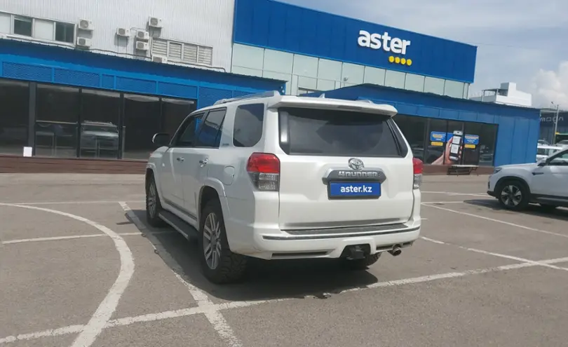 Toyota 4Runner 2011 года за 26 000 000 тг. в Алматы фото 4