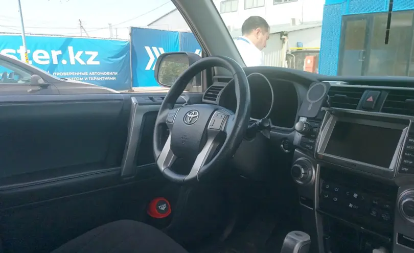 Toyota 4Runner 2011 года за 26 000 000 тг. в Алматы фото 5