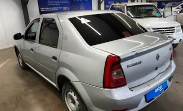 Renault Logan 2015 года за 2 500 000 тг. в Астана фото 4