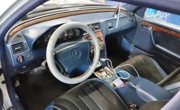 Mercedes-Benz C-Класс 1993 года за 2 200 000 тг. в Астана фото 5