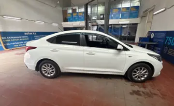 Hyundai Accent 2019 года за 6 600 000 тг. в Астана фото 4