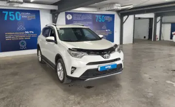Toyota RAV4 2017 года за 11 500 000 тг. в Астана фото 2