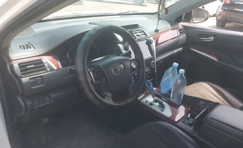 Toyota Camry 2014 года за 8 500 000 тг. в Алматы фото 5