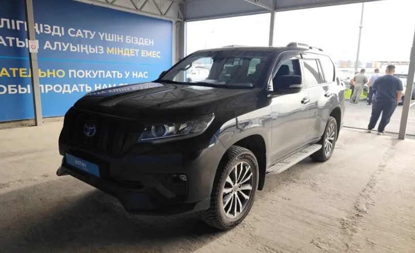 Toyota Land Cruiser Prado 2021 года за 33 000 000 тг. в Алматы