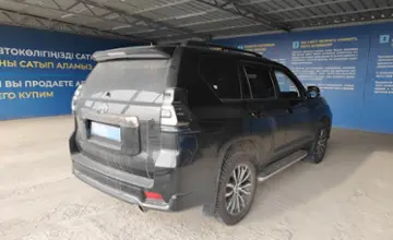 Toyota Land Cruiser Prado 2021 года за 33 000 000 тг. в Алматы