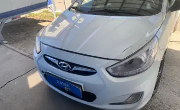 Hyundai Accent 2014 года за 3 700 000 тг. в Усть-Каменогорск фото 2