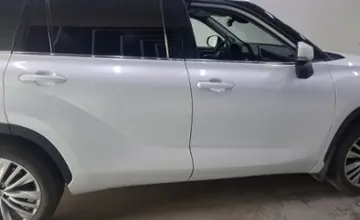 Toyota Highlander 2023 года за 28 000 000 тг. в Павлодар фото 4