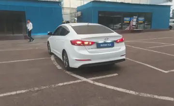 Hyundai Elantra 2018 года за 7 000 000 тг. в Алматы фото 4