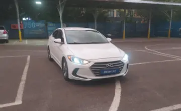Hyundai Elantra 2018 года за 7 000 000 тг. в Алматы фото 2