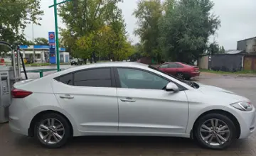 Hyundai Elantra 2018 года за 7 500 000 тг. в Астана фото 3