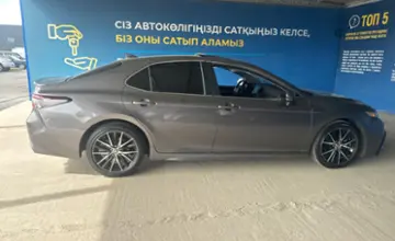 Toyota Camry 2022 года за 11 000 000 тг. в Алматы фото 4