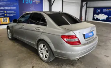 Mercedes-Benz C-Класс 2007 года за 4 000 000 тг. в Астана фото 4