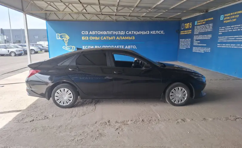 Hyundai Elantra 2022 года за 6 800 000 тг. в Алматы фото 4