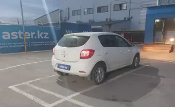 Renault Sandero 2020 года за 4 500 000 тг. в Алматы фото 3