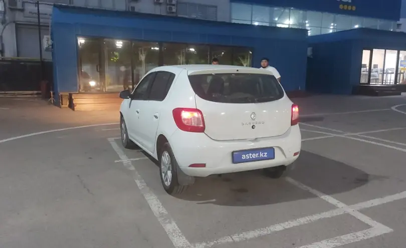 Renault Sandero 2020 года за 4 500 000 тг. в Алматы фото 4