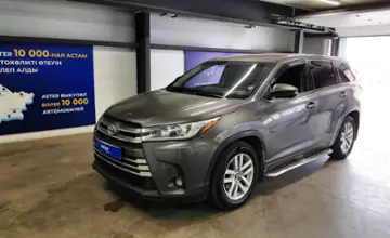 Toyota Highlander 2016 года за 13 200 000 тг. в Астана фото 1