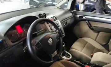Volkswagen Touran 2009 года за 3 500 000 тг. в Астана фото 5