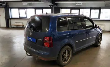Volkswagen Touran 2009 года за 3 500 000 тг. в Астана фото 3