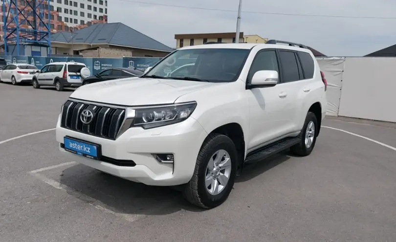 Toyota Land Cruiser Prado 2018 года за 21 000 000 тг. в Шымкент