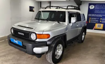 Toyota FJ Cruiser 2007 года за 14 000 000 тг. в Астана фото 1