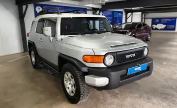 Toyota FJ Cruiser 2007 года за 14 000 000 тг. в Астана фото 2