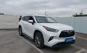 Toyota Highlander 2022 года за 21 000 000 тг. в Шымкент фото 2