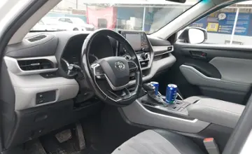 Toyota Highlander 2022 года за 21 000 000 тг. в Шымкент фото 5