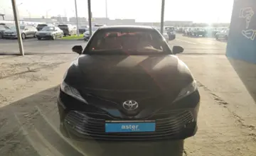 Toyota Camry 2018 года за 13 100 000 тг. в Алматы фото 2