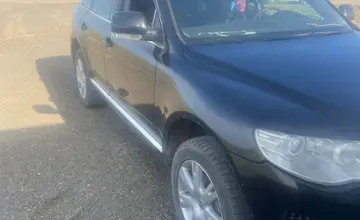 Volkswagen Touareg 2009 года за 8 000 000 тг. в Астана фото 3