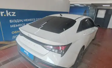 Hyundai Elantra 2023 года за 10 000 000 тг. в Астана