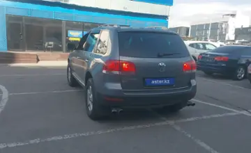 Volkswagen Touareg 2004 года за 4 500 000 тг. в Алматы фото 4